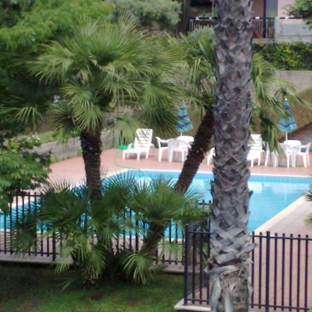 Porto Ulisse Bed and Breakfast Catania Exteriör bild