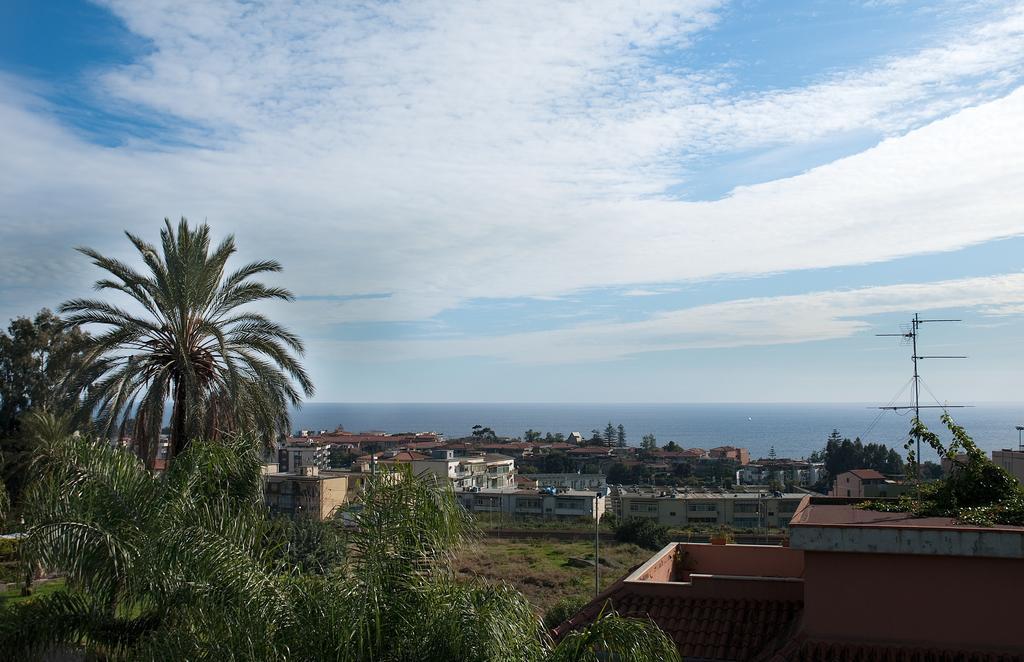 Porto Ulisse Bed and Breakfast Catania Exteriör bild