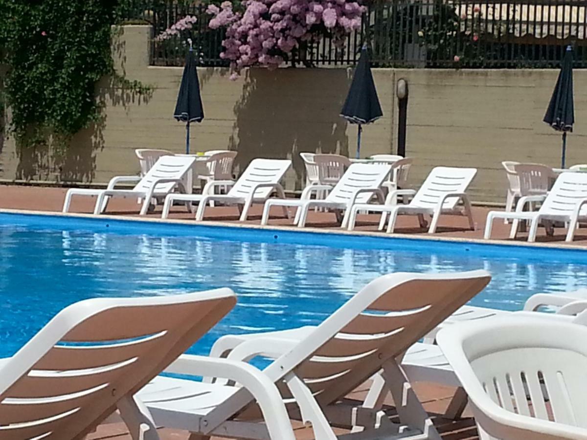 Porto Ulisse Bed and Breakfast Catania Exteriör bild